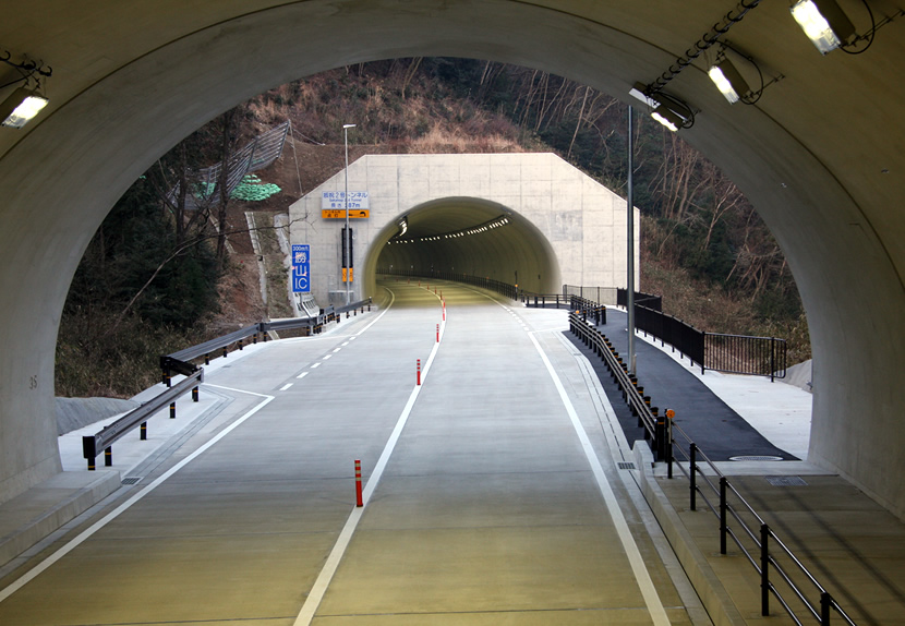 トンネル・橋梁