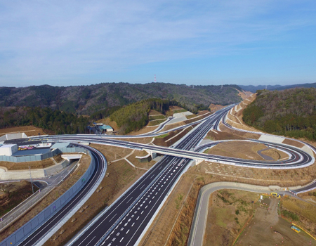 新東名高速道路　岡崎舗装工事