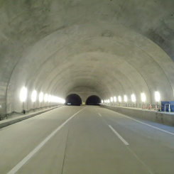 国道3号線新武岡トンネル舗装工事